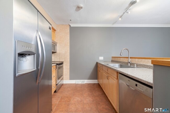 91 Orangewood W Unit 91
