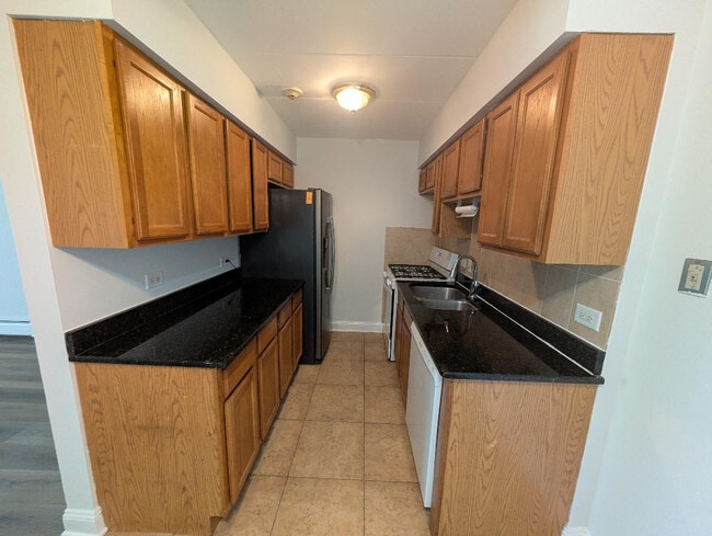 Photo - 6005 Marshall Ave Unit 8