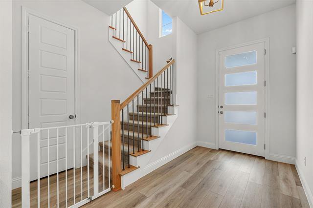 Photo - 2124 Village Walk Ln