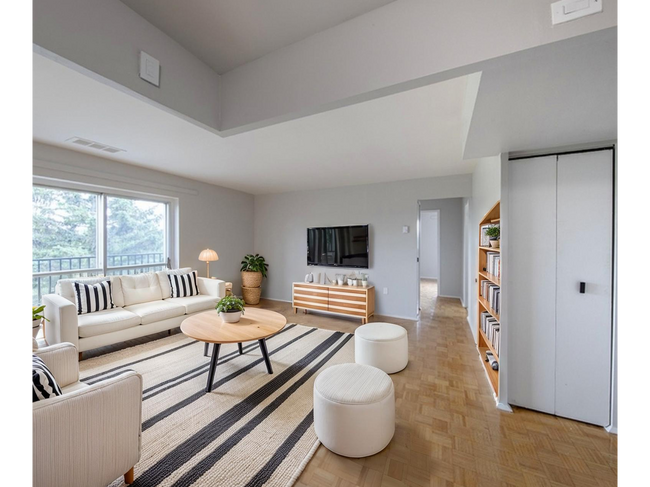 Photo - 5-30 Glenn Wood Place