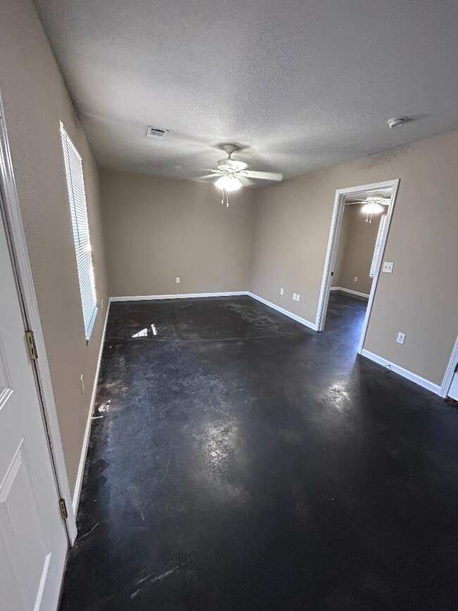 Photo - 2414 Boydston St