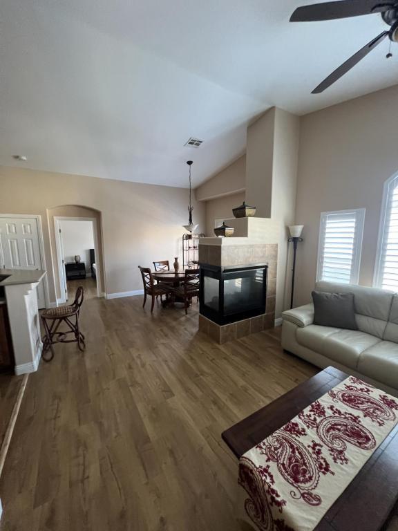 Photo - 8785 Traveling Breeze Ave