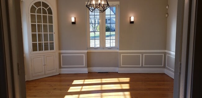 Photo - Spacious Tudor-style home in Woodridge DC convenient to Catholic U & Brookland Metro