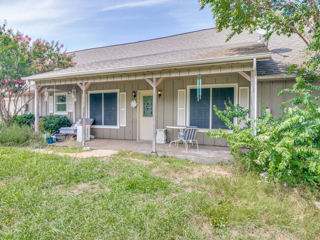 Building Photo - 810 Laurence Dr Rental