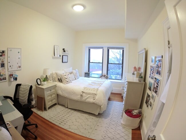 1489 Beacon St Unit 14