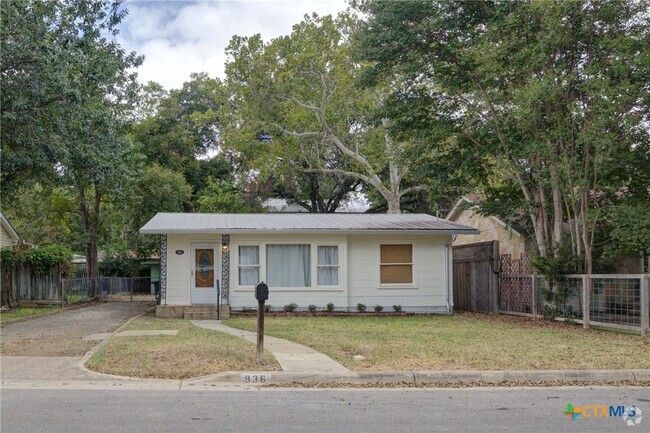 Building Photo - 936 Chicago Ave Rental