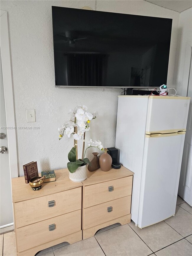 Photo - 2513 SW 10th St Unit 5