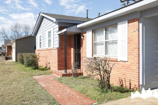 Photo - 4887 Peace St
