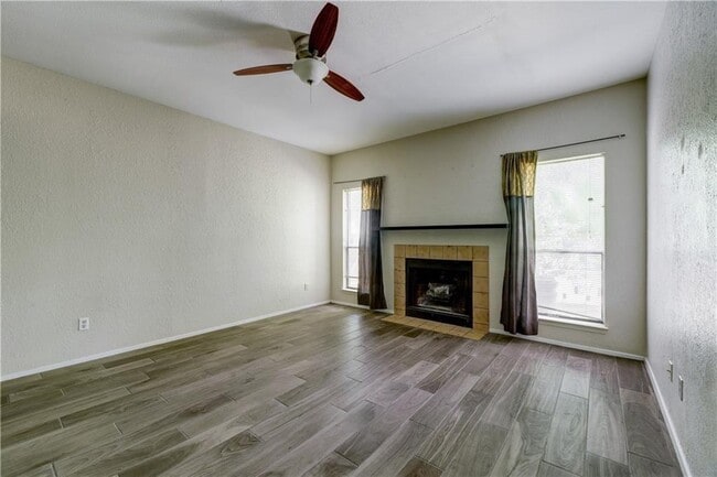 Building Photo - 4406 Avenue A