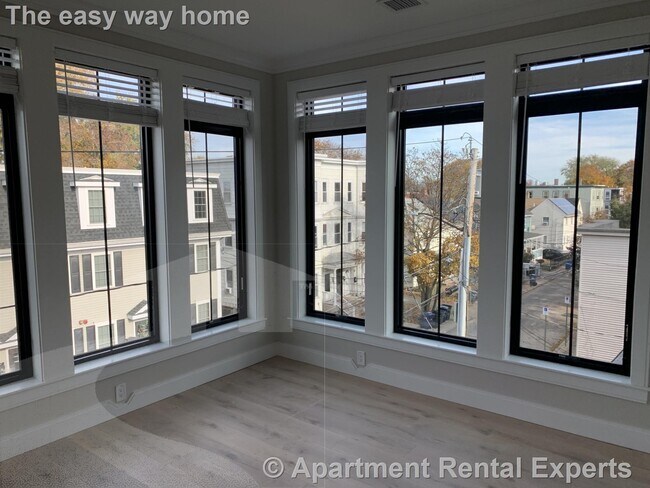 157 Everett St Unit 302