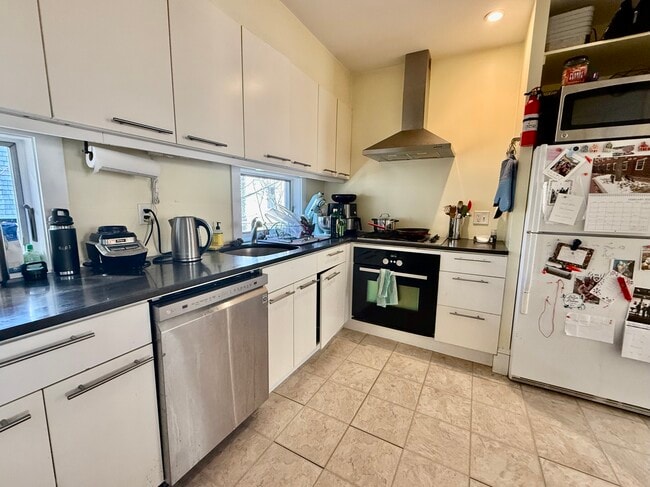Building Photo - 27 Fainwood Cir Unit 3