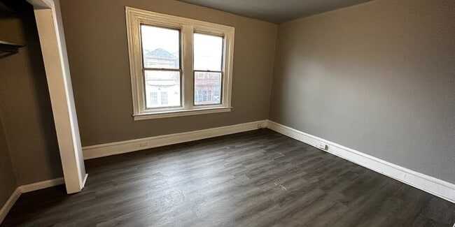 145 N Farson St - 145 N Farson St Condo