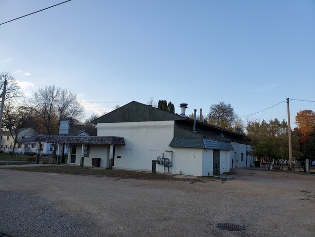 Building Photo - 226 N Nicollet St