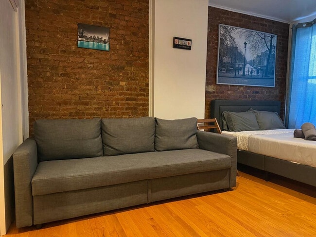 Photo - 329 E 94th St Unidad ID1032023P