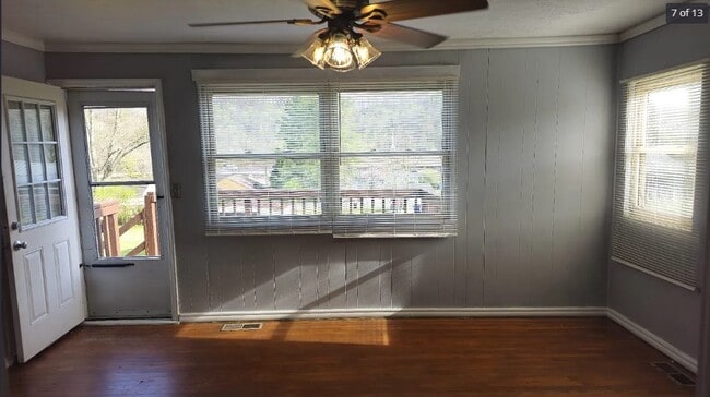 Photo - 143 Latimer Rd Unit 143