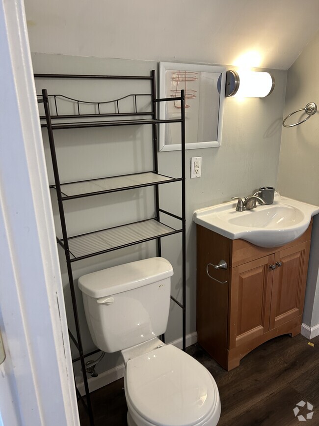Building Photo - 632 14th St Unit 2 Rental
