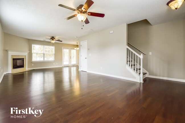 Photo - 44 Glenmaura Way NW