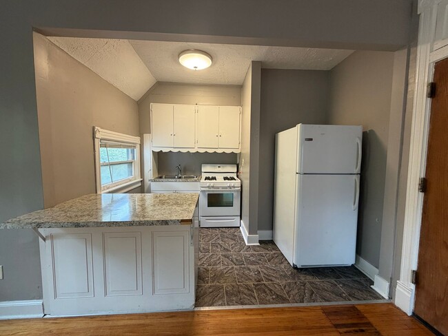 Photo - 1220 S 20th St Unit 1220 S 20th St - 3