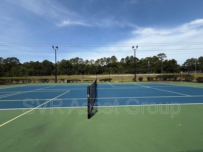 Photo - 10000 Gate Pkwy N Unidad #114