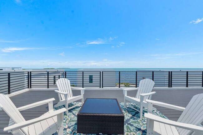 Photo - 99 Seaside Ave Unidad ID1369666P