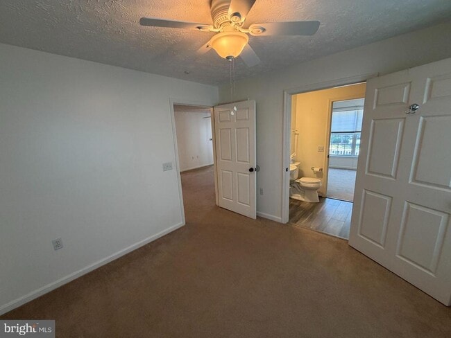 Photo - 651 Burtons Cove Way Unit 2