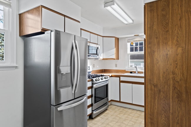 Photo - 2403 N 44th St Unit A