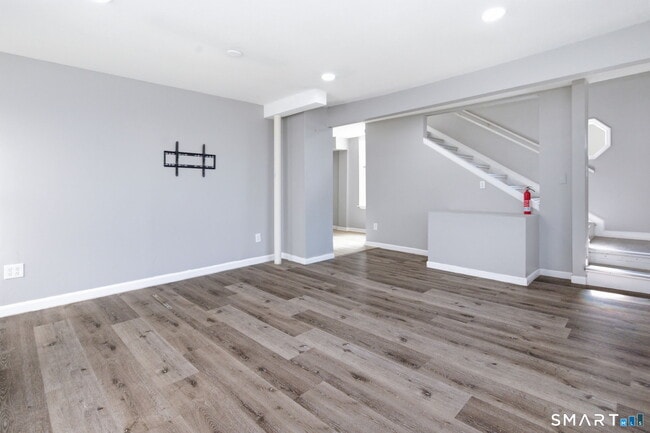 Photo - 265 Bridgeport Ave