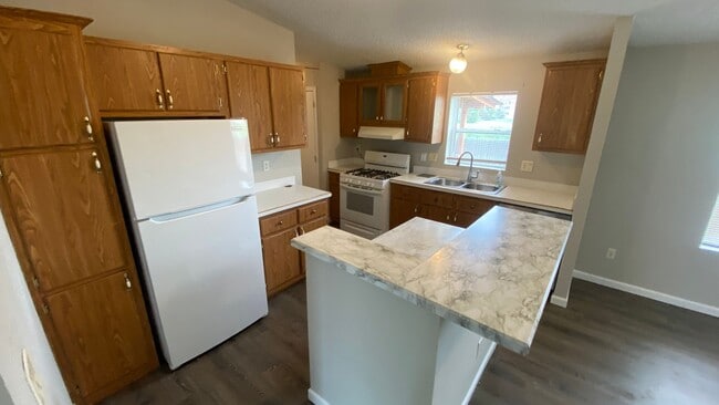 Photo - 4 Bed 2 Bath and Garage in Commerce City
