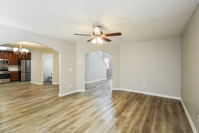 Photo - 40 Stone Ridge Way