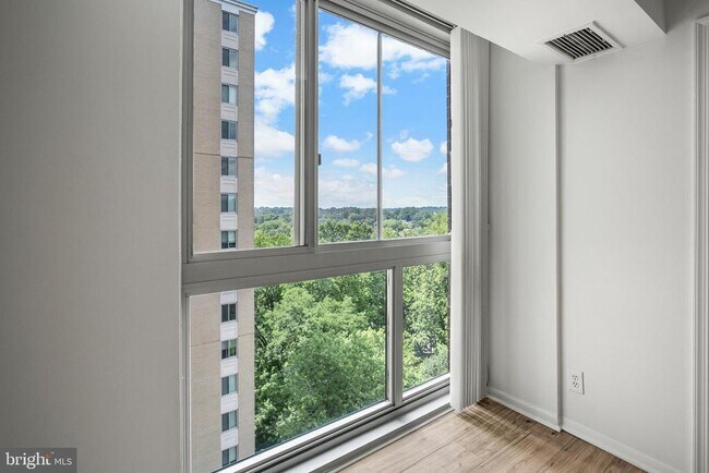 Building Photo - 4601 N Park Ave Unit 1213 Rental