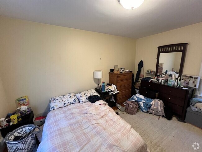 Building Photo - 6 White Street Pl Unit 2 Rental