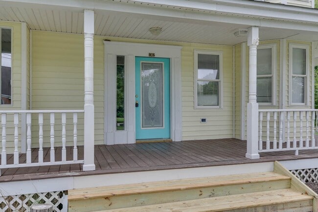 Photo - 1302 Dare Rd