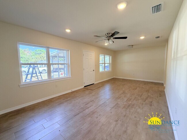 Photo - Renovated 3 Bedroom Home in Fort Walton Beach!