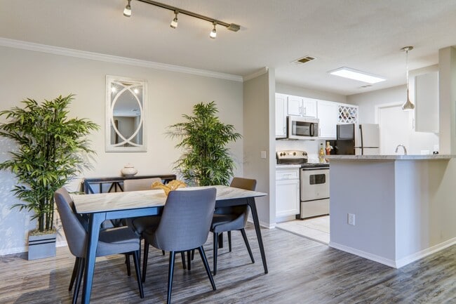 Kings Mill Apartment Homes