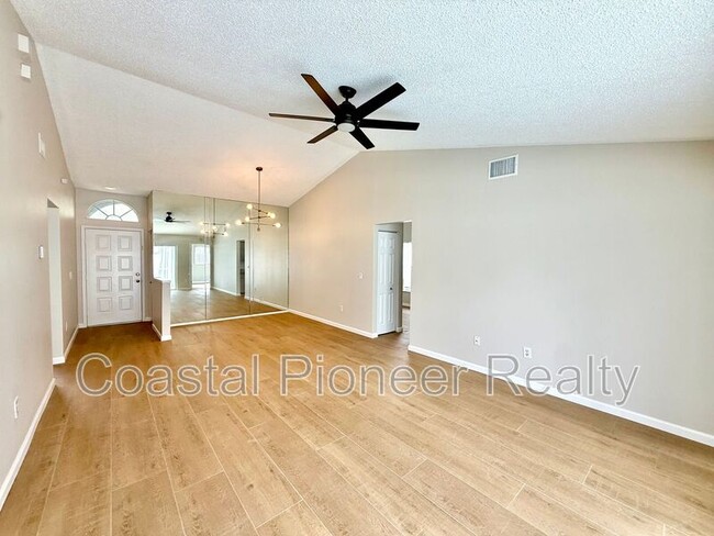 Photo - 11222 Clayridge Dr