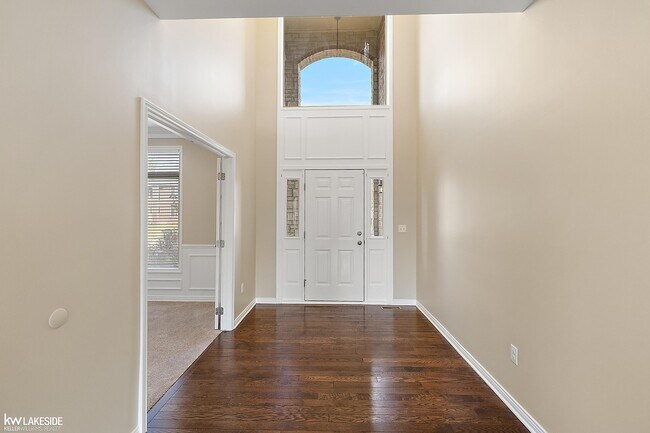 Photo - 46267 Terrace Dr