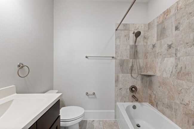 Photo - 1823 Drew St