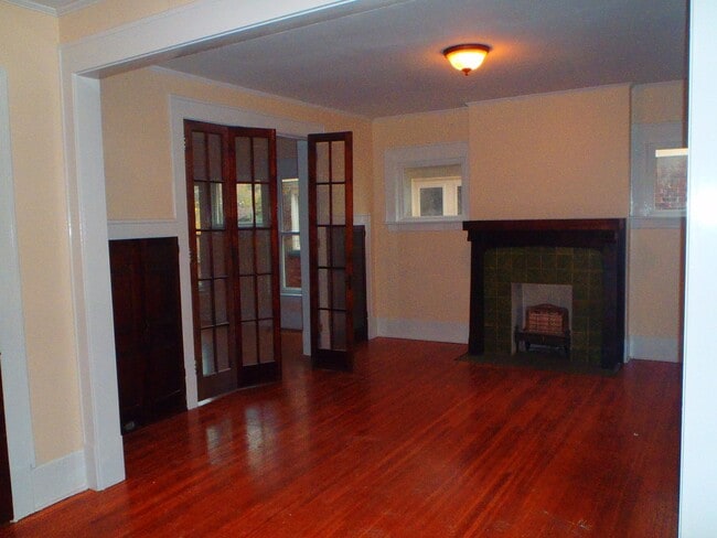 Photo - 926-928 W 6th St Unit 928