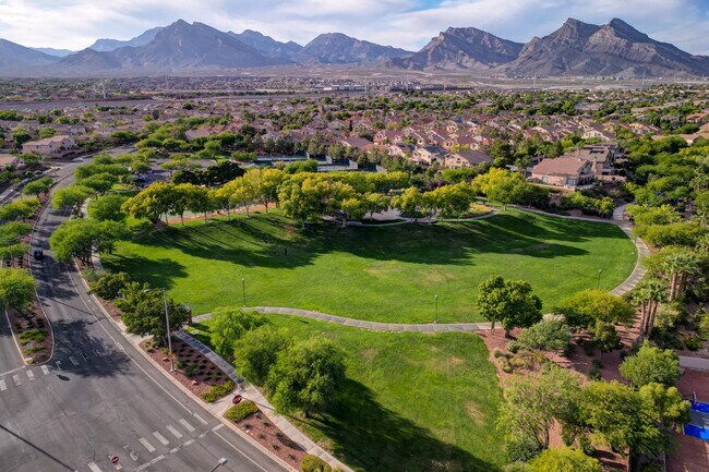 Building Photo - 10587 Sunwind Ave