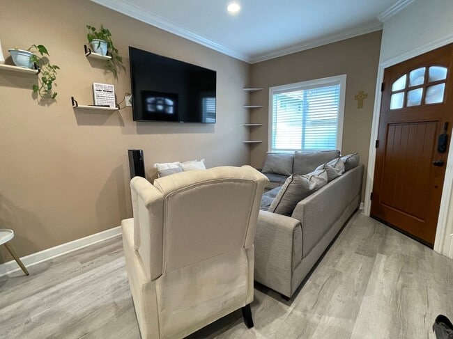 Photo - 6518 Walker Ave Unit Apt 6