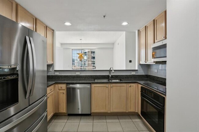 285 Centennial Olympic Park Dr NW Unit 1108