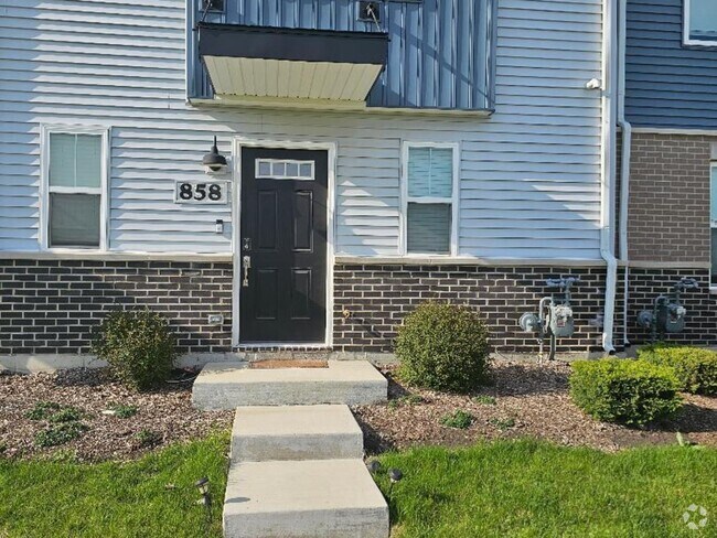 Building Photo - 858 Finley Dr Rental