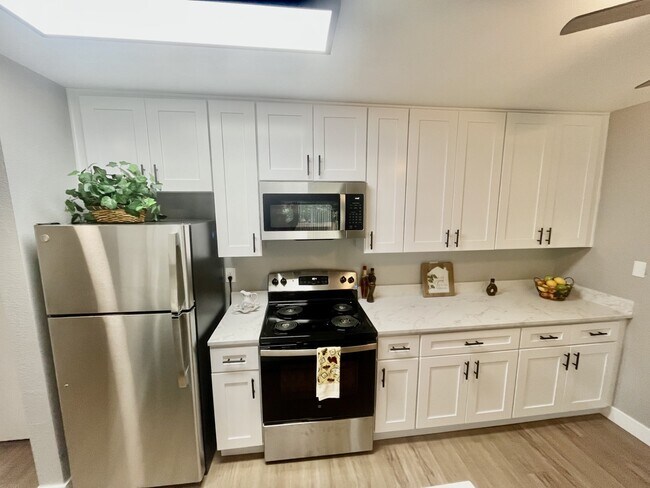941 Lewelling Blvd Unit 103
