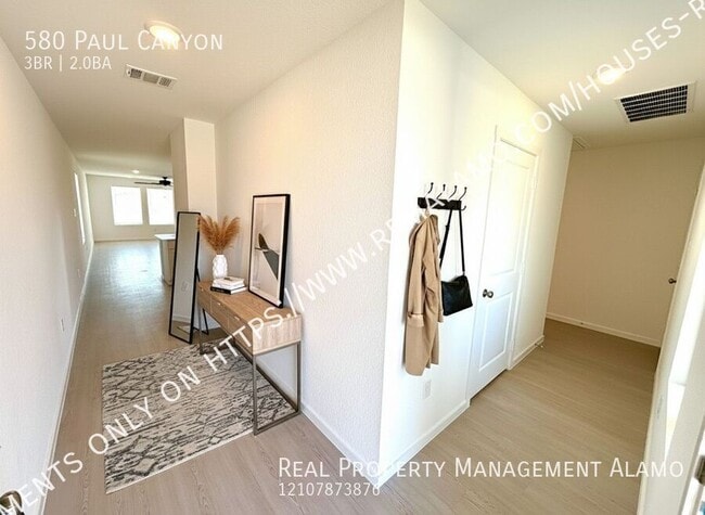 Photo - 580 Paul Cyn