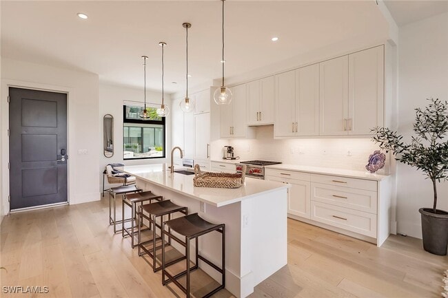 Photo - 850 Central Ave Unidad 203