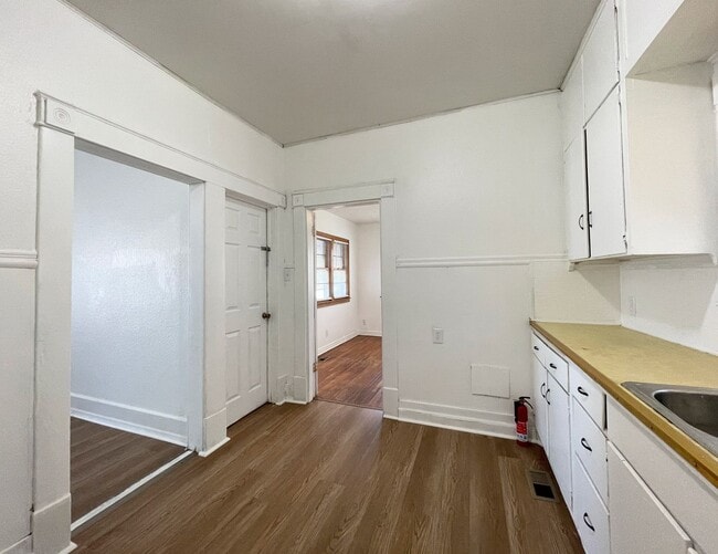 Photo - 619 N Washington St Unit 619 N Washington