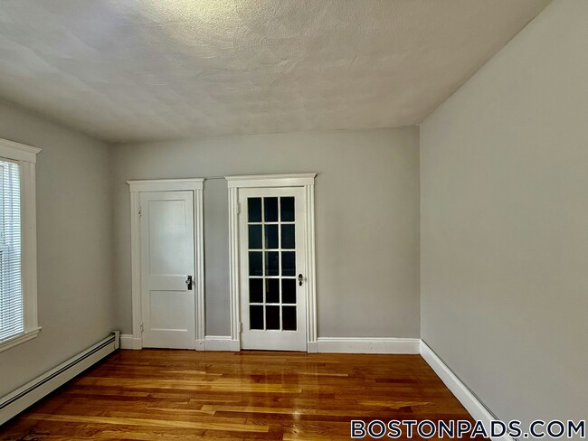 Photo - 38 Estes St Unidad 15