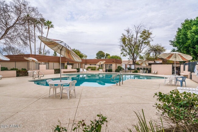 Photo - 1621 E Dunbar Dr