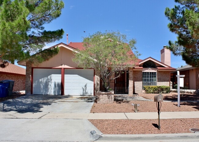 Building Photo - COMPETITIVELY PRICED WESTSIDE HOME
