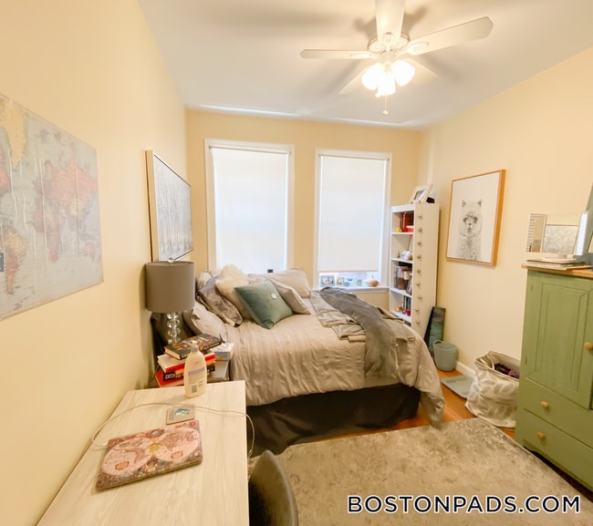 Photo - 152 Salem St Unidad 4